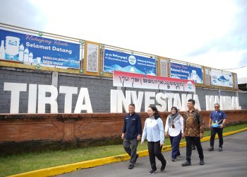 Tunjukkan Proses Produksi dari Hulu ke Hilir di Pabrik Mambal, AQUA Perkuat Sinergi Industri dan Pemerintah