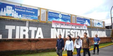 Tunjukkan Proses Produksi dari Hulu ke Hilir di Pabrik Mambal, AQUA Perkuat Sinergi Industri dan Pemerintah