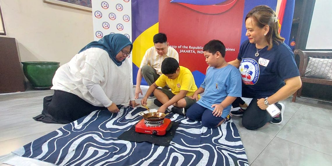 Batik Making 75 Tahun Filipina Indonesia Relations