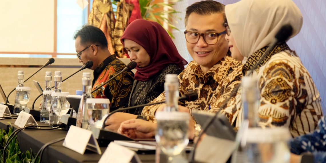 Tren Suku Bunga Bakal Kondusif, Bank Mandiri Optimis Ekonomi RI Tumbuh 5,06% di 2024 dan 5,18% di 2025