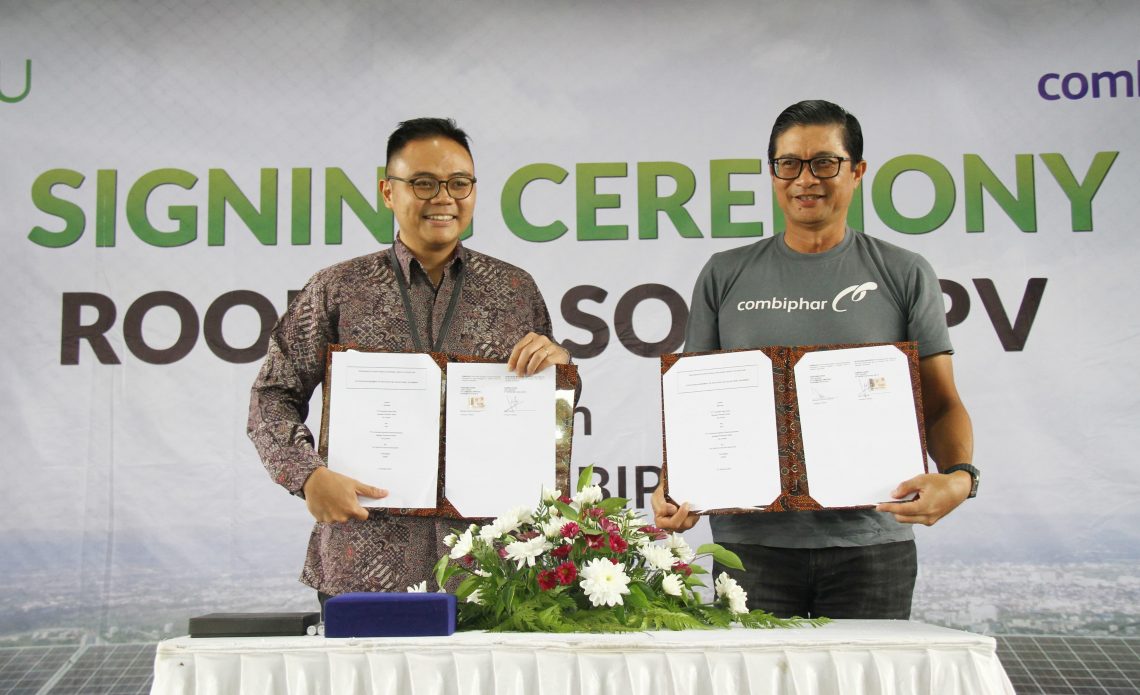Combiphar Dorong Energi Hijau dengan Pemasangan Panel Surya