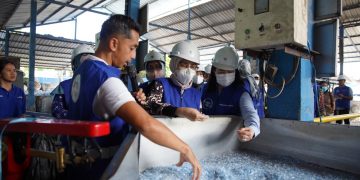 Dukung Peta Jalan Pengurangan Sampah Plastik Indonesia, AQUA Perkuat Ekosistem Pengelolaan Sampah di Jawa dan Bali