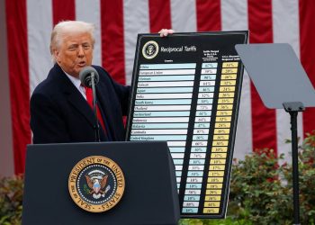 IHSG Tertekan akibat Kebijakan Tarif Dagang Trump, Ekonomi RI Semakin Terancam