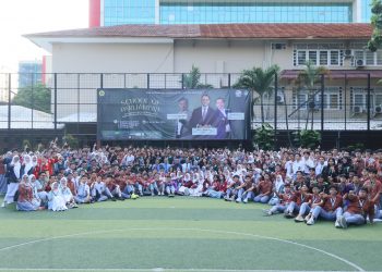 School of Parliament SMA Labschool Jakarta: Regenerasi Semangat Demokrasi Muda-Mudi