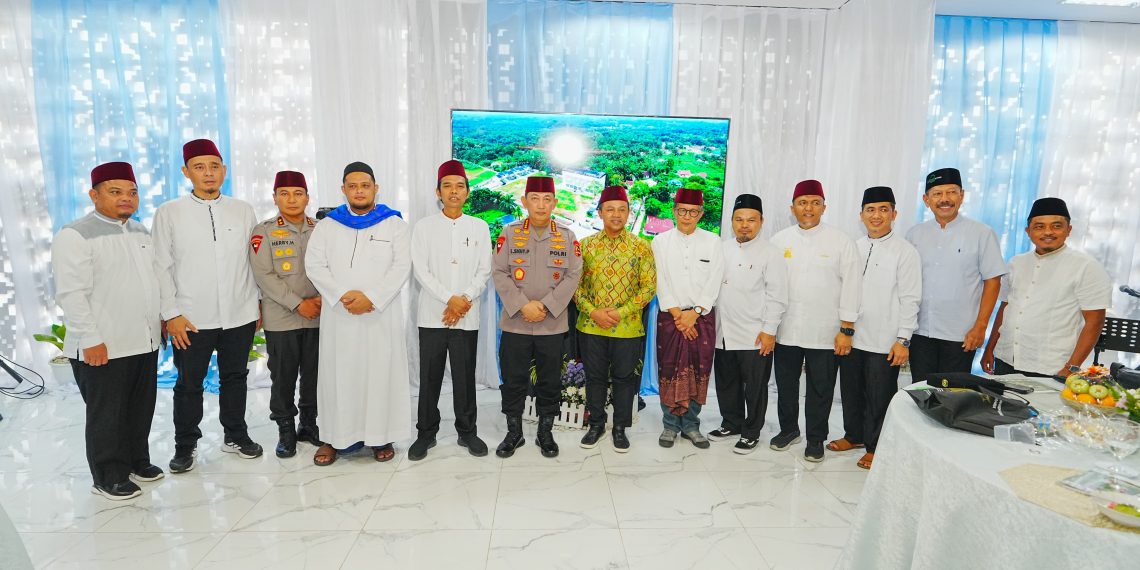 Kapolri Sambang Petang Bersama Ustaz Abdul Somad, Komitmen Jaga Kamtibmas