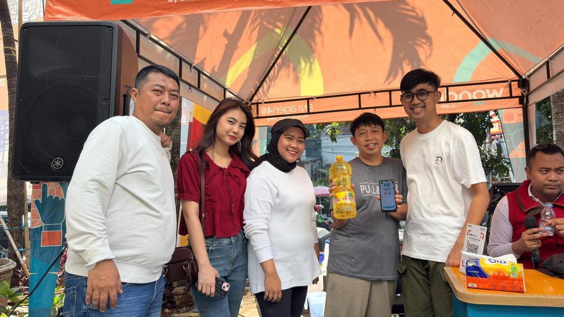 Cara Seru BNI Tingkatkan Literasi Digital Pedagang dan Pengunjung Pasar Tebet Timur