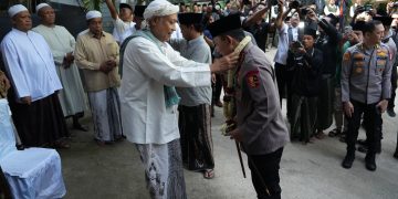 Kapolri Kunjungi Ponpes Al-Hamidy Pamekasan, Minta Nasihat Ulama untuk Jaga Keutuhan Bangsa