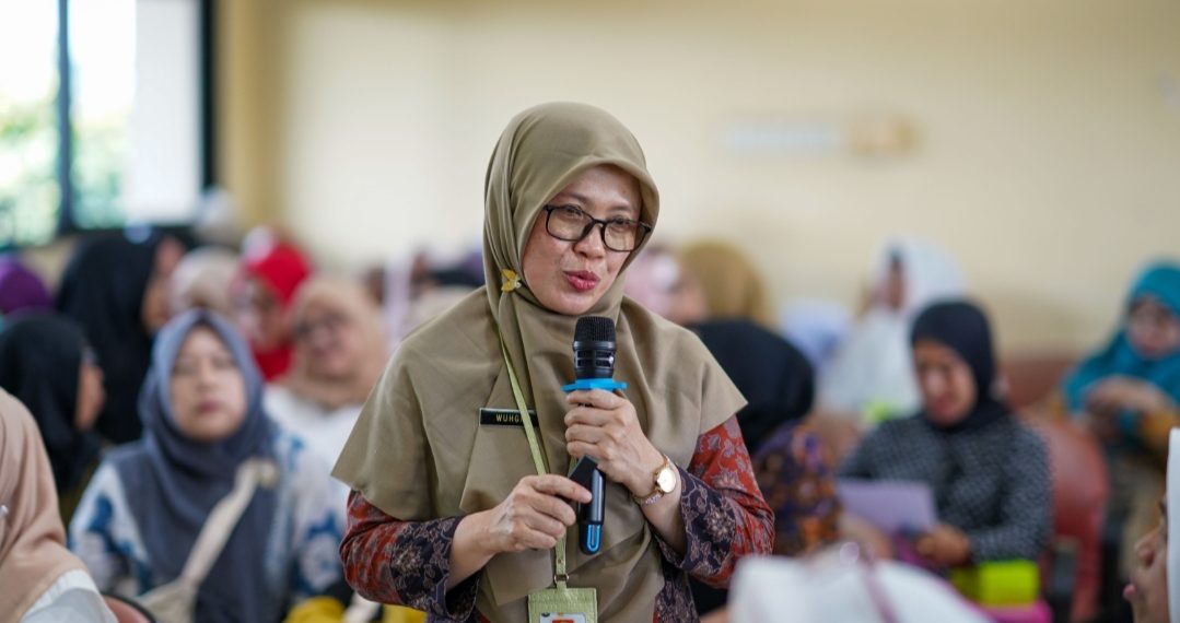 Seberapa Aman Air Galon Anda? Penyuluhan di Duren Tiga Dorong Warga Kritis terhadap Depot Air Minum Isi Ulang