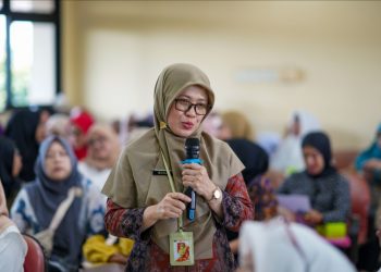 Seberapa Aman Air Galon Anda? Penyuluhan di Duren Tiga Dorong Warga Kritis terhadap Depot Air Minum Isi Ulang