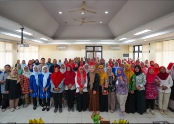 Air Isi Ulang Belum Tentu Aman: Warga Kebayoran Lama Selatan Dapat Penyuluhan soal Risiko dan Cara Meminimalisir Kontaminasi