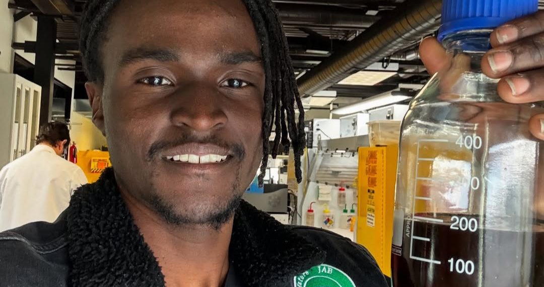 Julian Brown! Penemu Muda yang Ubah Plastik Jadi Bahan Bakar Mengaku Sedang “Diserang”, Ibunya Pastikan Kondisinya Aman