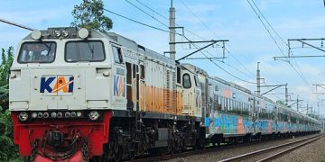 Demo di DPR, 19 Kereta Jarak Jauh dari Gambir Dialihkan Berhenti di Stasiun Jatinegara