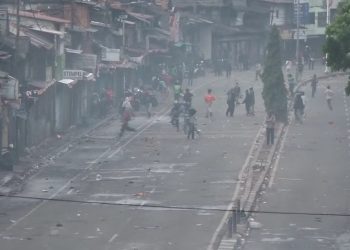 Aksi Demo DPR Memanas: Pejompongan dan GBK Jadi Titik Ricuh