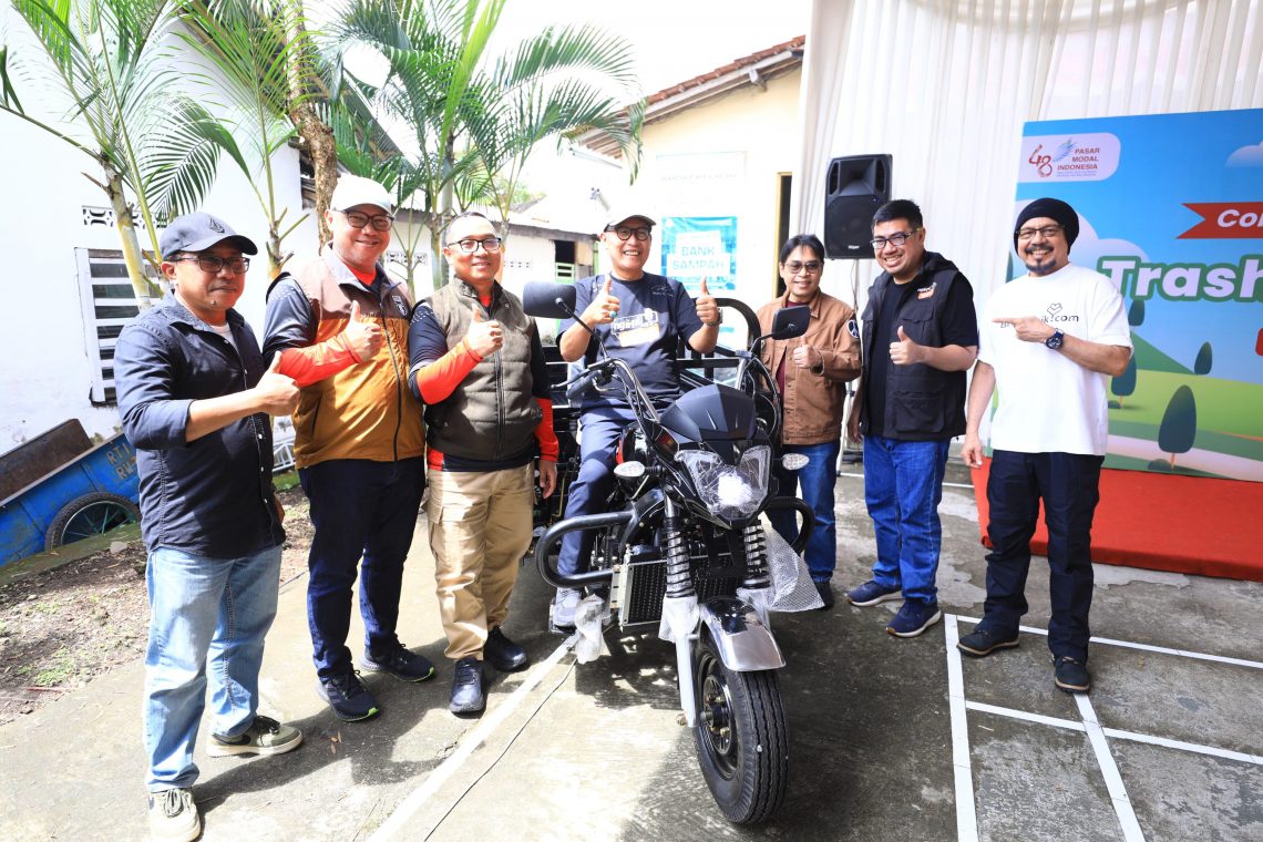 Pasar Modal Dukung Pengelolaan Sampah di Banyumas Lewat Bantuan CSR