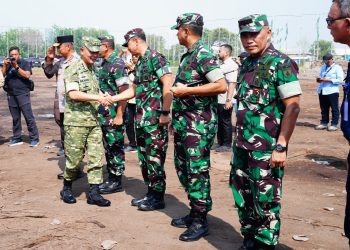 TNI Melalui Kasum Tinjau Kesuksesan Satgas PKH Mengamankan Ribuan Kubik Kayu Ilegal