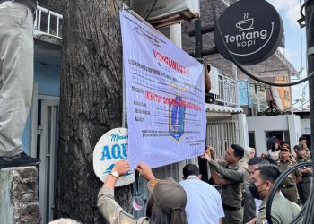 Air Isi Ulang di Jakarta Selatan Terbukti Tercemar, Lima Depot Ditutup Satpol PP