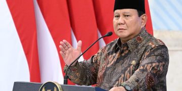 Panglima TNI Hadiri Rapat Evaluasi Satu Tahun Pemerintahan Presiden Prabowo di Istana Kepresidenan
