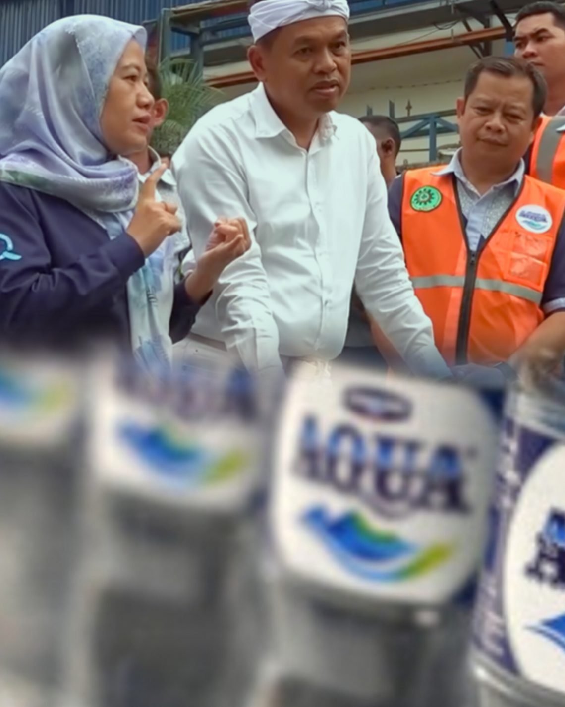 KDM gubernur Jawa Barat Menegaskan Aqua Menggunakan Air Dari Pegunungan, Peneliti ITB dan UGM Jelaskan Sumber Aslinya
