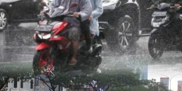 BMKG: Sejumlah Wilayah Jakarta Berpeluang Hujan Ringan Hari Ini