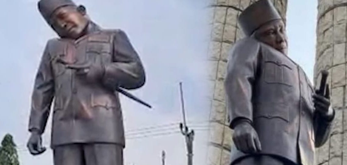 Kepala Patung Sukarno di Indramayu Miring Akibat Tertimpa Tenda saat Acara PPPK