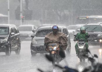 BMKG Waspada! Siang hingga Sore Ini Jakarta Diprediksi Dihantam Hujan Petir