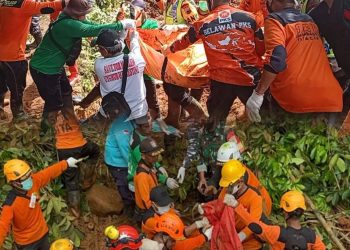 Pencarian 7 Korban Longsor Cilacap Berlanjut, Tim SAR Gunakan Lima Metode Evakuasi