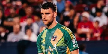 Maarten Paes Tegaskan Tidak Tahu Asal Rumor Gabung Persib Bandung