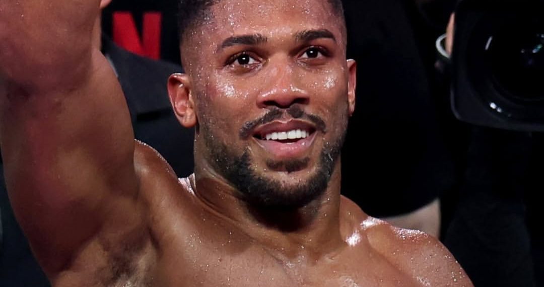 Anthony Joshua Selamat dari Kecelakaan Maut di Nigeria, Dua Pelatih Tewas