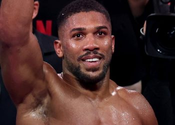 Anthony Joshua Selamat dari Kecelakaan Maut di Nigeria, Dua Pelatih Tewas