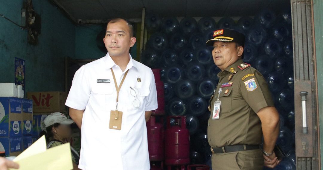 Banyak Depot Air Isi Ulang Tercemar Bakteri, Satpol PP DKI Segel Sejumlah Lokasi