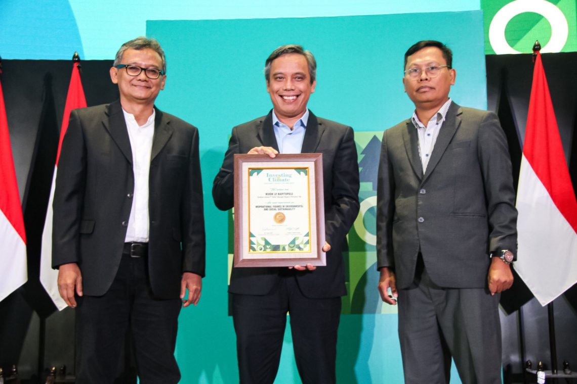 Dirut BTN Raih Penghargaan Inspirational Figure in Environmental and Social Sustainability