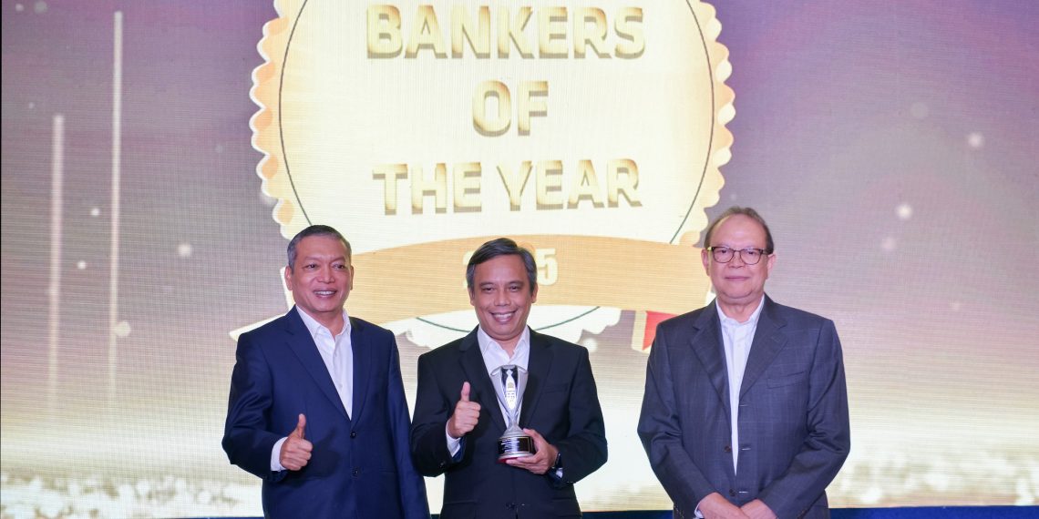 Direktur Utama BTN Raih Bangkers Of The Year