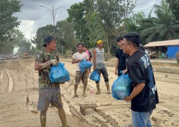 Panitia Natal Nasional Salurkan 1.520 Paket Bantuan untuk Warga Aceh Terdampak Bencana