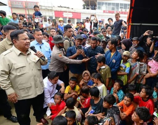 Kunjungi Lokasi Bencana di Aceh, Prabowo Sampaikan Permohonan Maaf dan Janji Pemulihan