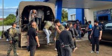 Belasan WN China Diperiksa Imigrasi Usai Insiden Penyerangan TNI di Ketapang