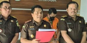 Kejari Samosir Tetapkan Kadis Sosial–PMD sebagai Tersangka Korupsi Dana Bencana
