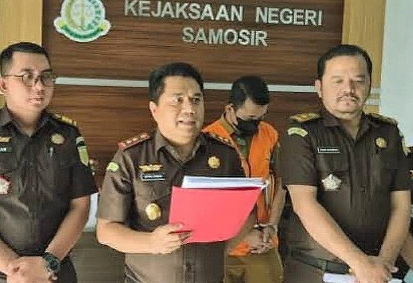 Kejari Samosir Tetapkan Kadis Sosial–PMD sebagai Tersangka Korupsi Dana Bencana