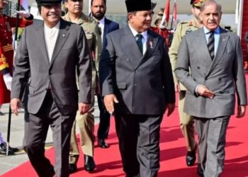 Prabowo Subianto Tiba di Islamabad Disambut Presiden Zardari & PM Sharif