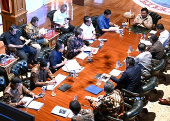 Prabowo Gelar Rapat Kabinet di Hambalang, Bahas Percepatan Penanganan Banjir Sumatera dan Kesiapan Nataru