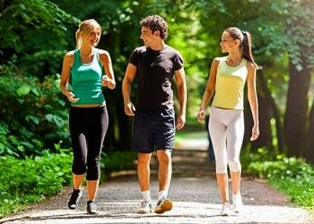 Ini Waktu Terbaik Jalan Kaki agar Manfaat Kesehatan Lebih Maksimal