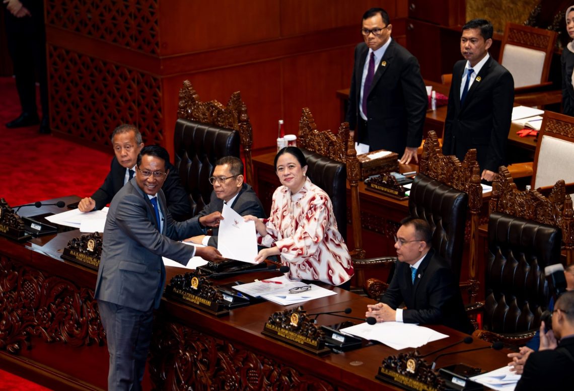 DPR Sahkan UU KUHAP Baru, Puan Maharani Berlaku Mulai 2 Januari 2026