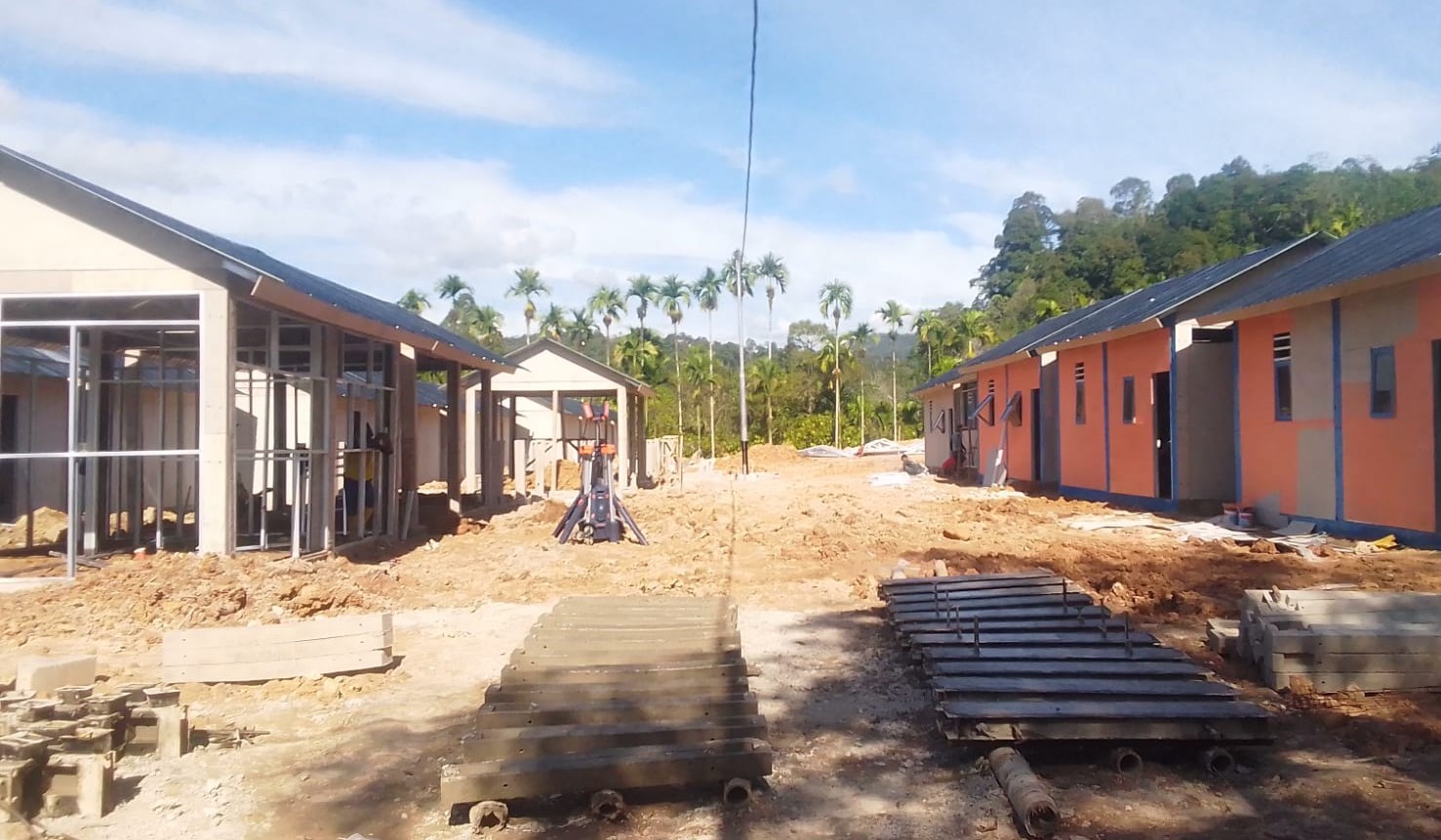 Warga Sibalanga Menanti Hunian Sementara Korban Longsor Segera Ditempati