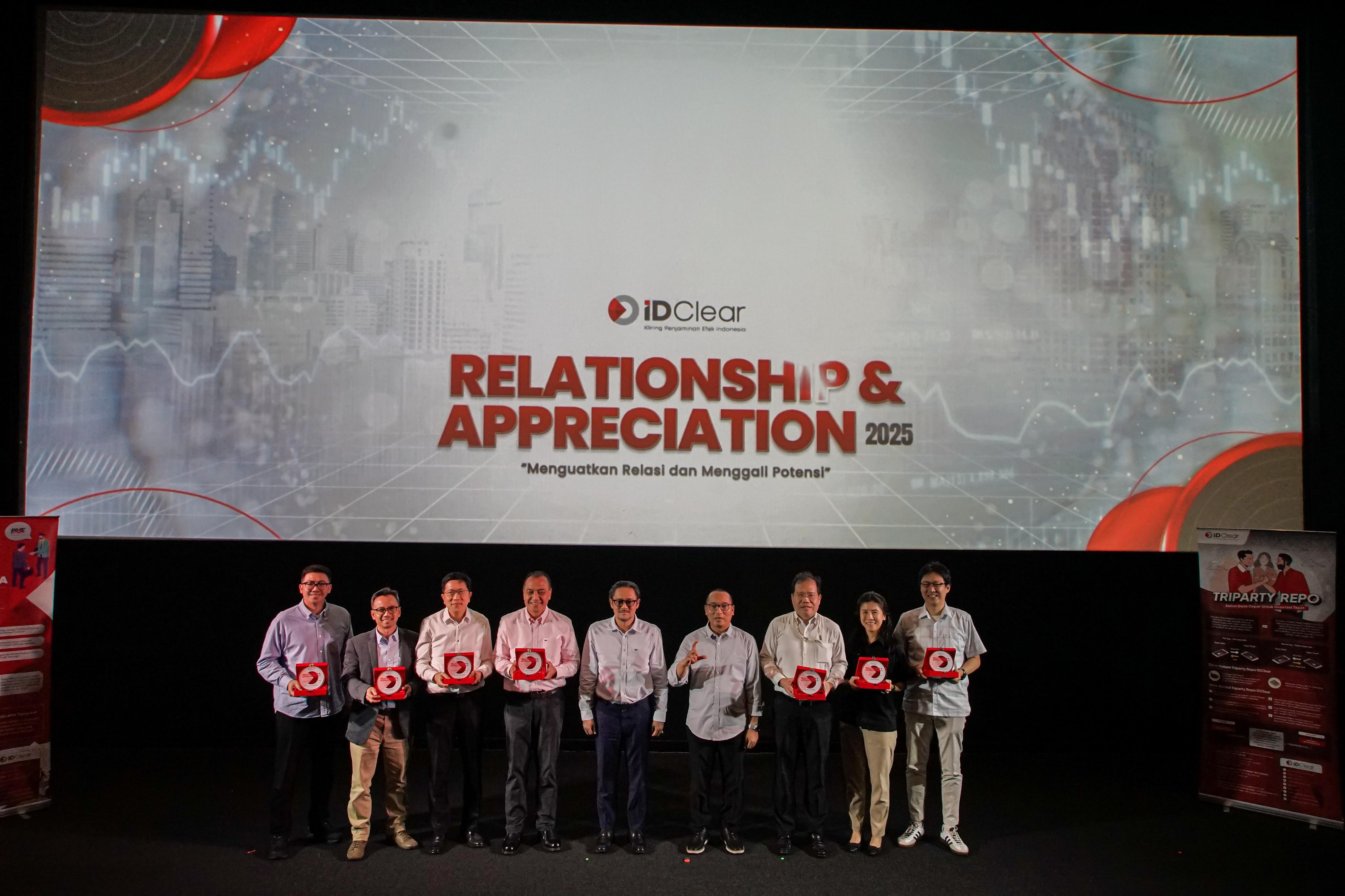 KPEI Apresiasi Kinerja Anggota Kliring dan Partisipan Sepanjang 2025