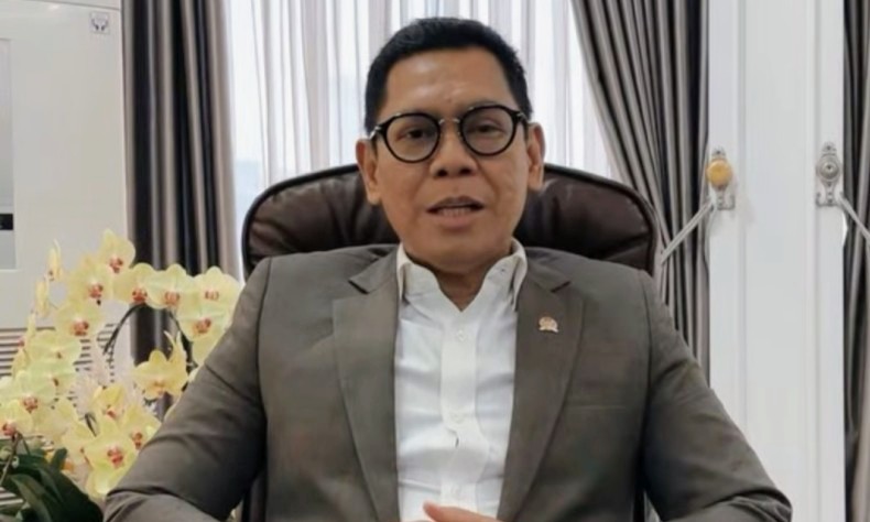 Disetujui DPR, Adies Kadir Diingatkan Jaga Independensi sebagai Hakim MK