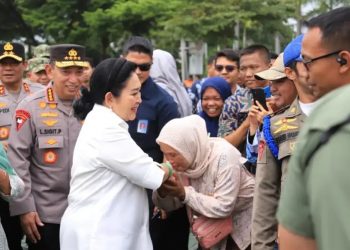 Kapolri Bersama Ketua Komisi IV DPR Hadiri Panen Raya Jagung di Bekasi, Tegaskan Dukungan Swasembada Pangan