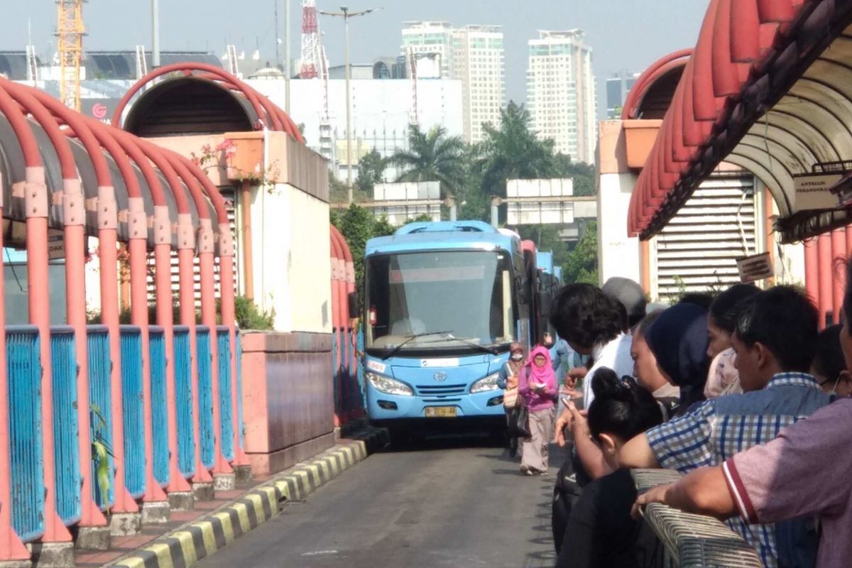 Transjakarta Blok M–Soetta Segera Beroperasi, Pramono Pastikan Tarif Terjangkau